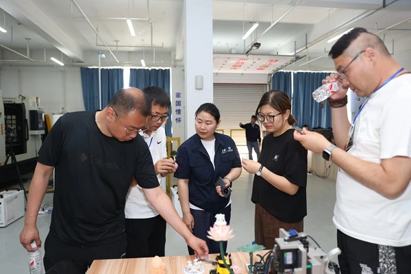 2024全国重点网络媒体龙江行｜黑龙江职业学院 智能制造让传统产业“华丽转身”(图3)