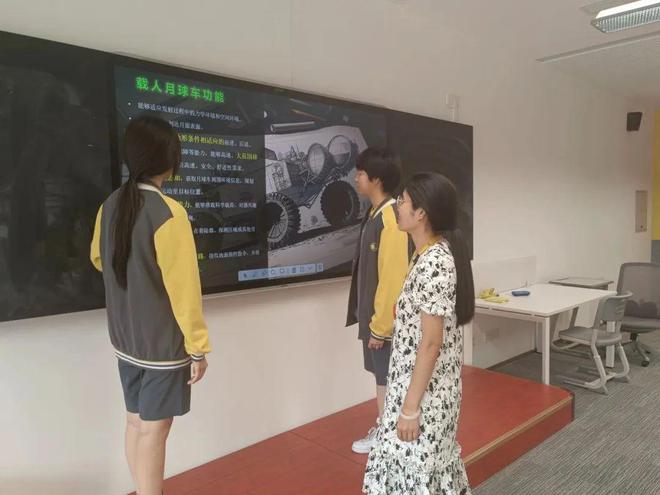 高一学子设计月球车？这所学校的科创教育不一般(图3)